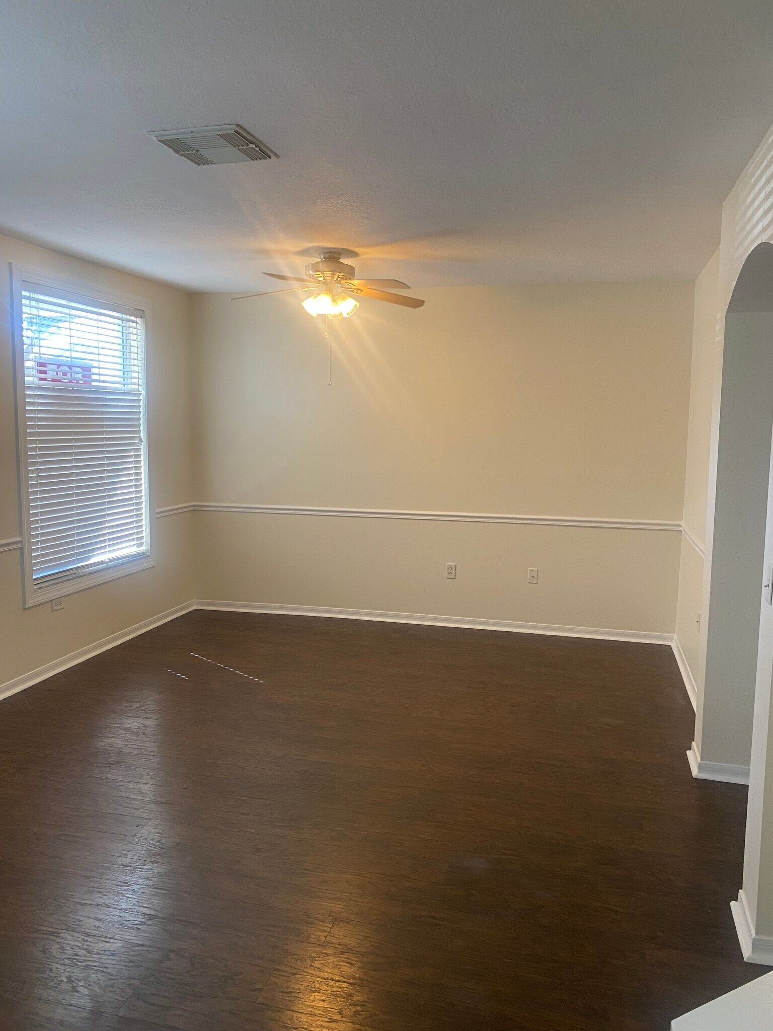 Building Photo - 1508 Blue Magnolia Rd