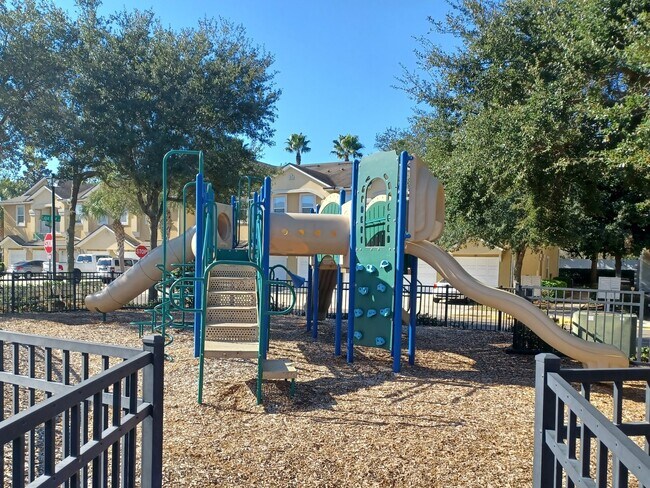 Building Photo - "Beautifully Updated 2/2 Condo in Gated Southside Neighborhood!"