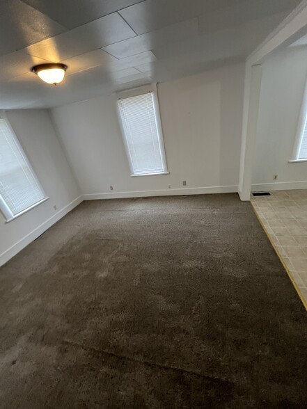 Building Photo - 1234 Almo Ave