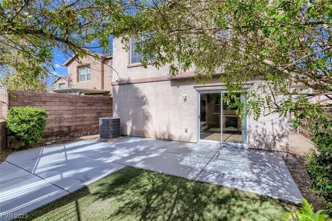 Building Photo - 1144 Desert Mountain Dr