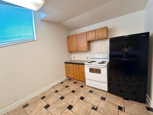 Building Photo - 27 N Tremont St