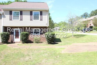 Building Photo - Newly Updated 3BR 2.5BA Townhome in Most Convenient Pelham Location