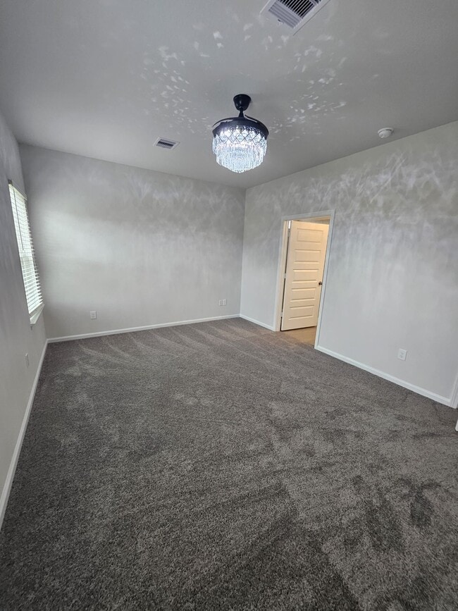 Building Photo - 2727 Crest Creek Ln