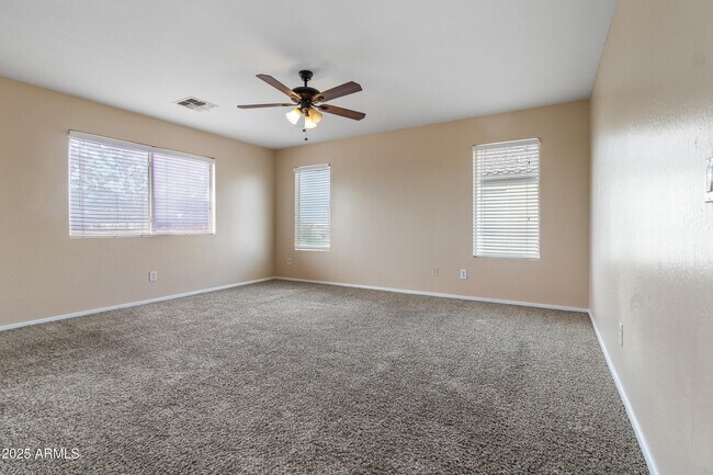 Building Photo - 2416 S 90th Glen