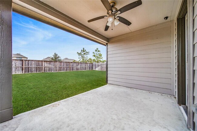 Building Photo - 9539 Summer River Dr
