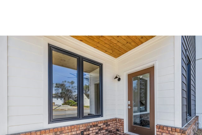 Building Photo - Modern 4-Bed Townhouse in Ridgedale – Minutes from Downtown Chattanooga!