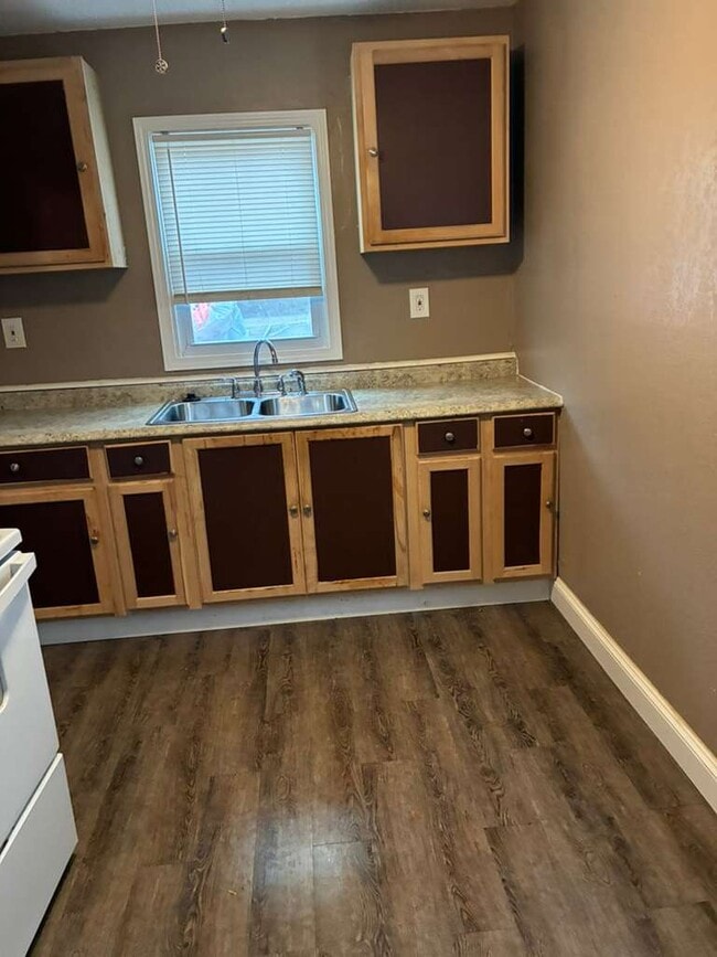 Building Photo - 5416 College Ave