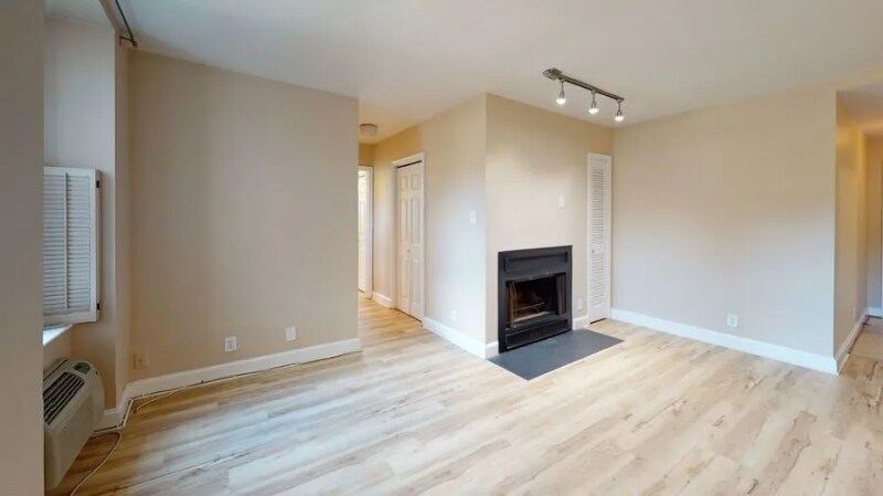 Building Photo - 1316 New Hampshire Ave NW
