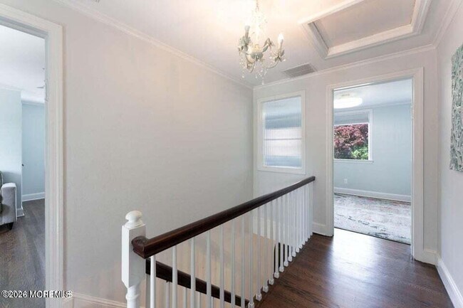 Building Photo - 1597 N Bay Ave