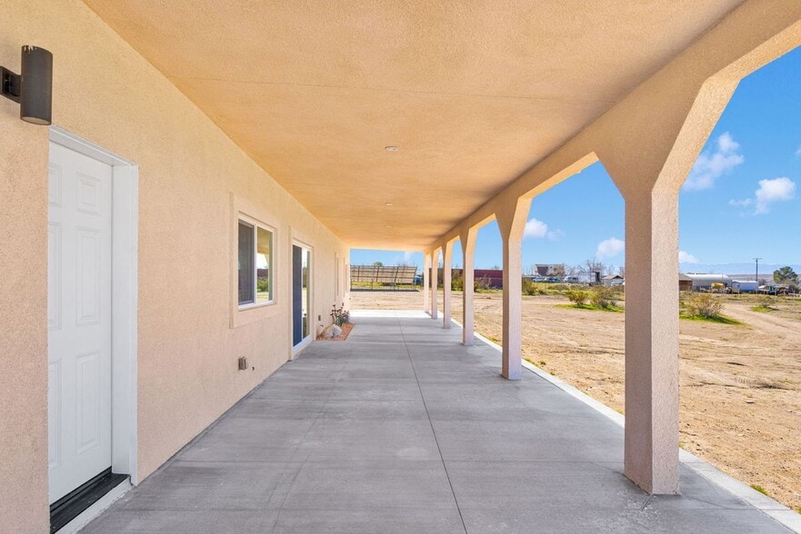 Building Photo - 24548 Ledbury Rd