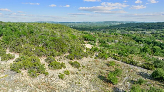 Building Photo - 330 Overlook Trail