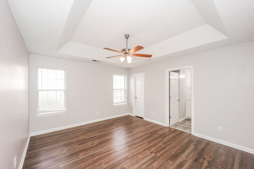 Building Photo - 15 Cory Ct