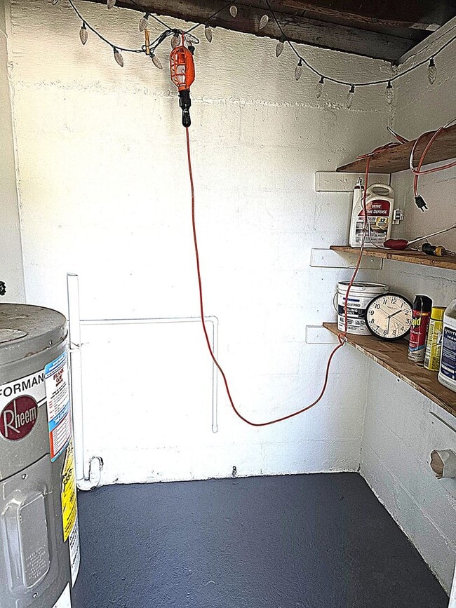 Building Photo - Cozy 2-bedroom, 1-bath home in Daytona Beach