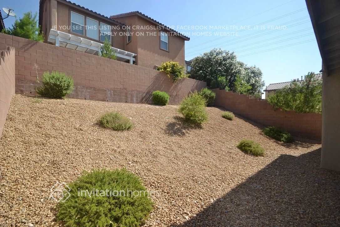 Building Photo - 10670 Cherry Ridge Ct