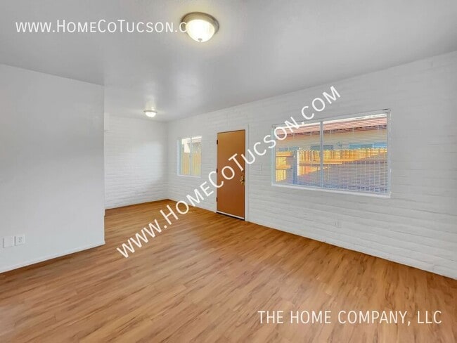 Building Photo - 2511 N Fontana Ave