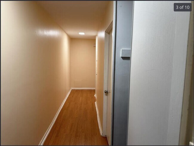 Building Photo - 1187 E 3rd St