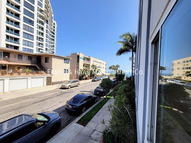 Building Photo - 1250 E Ocean Blvd