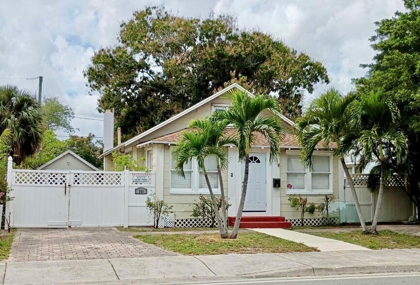 Building Photo - 205 S Federal Hwy