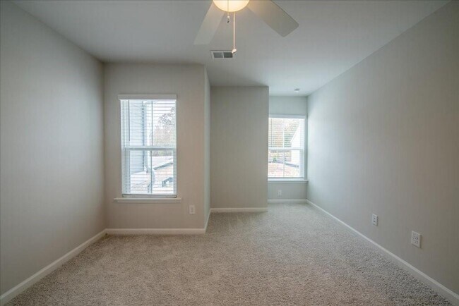 Building Photo - 5769 Tillman Way