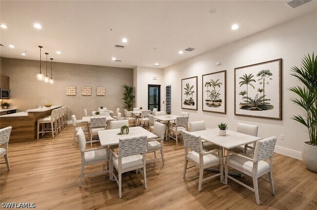 Building Photo - 20945 Napa Lp