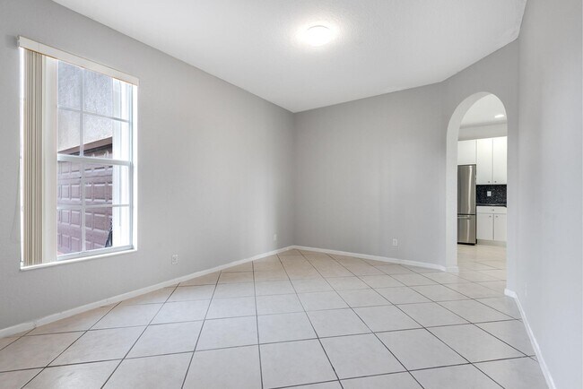 Building Photo - 102 Ibisca Terrace