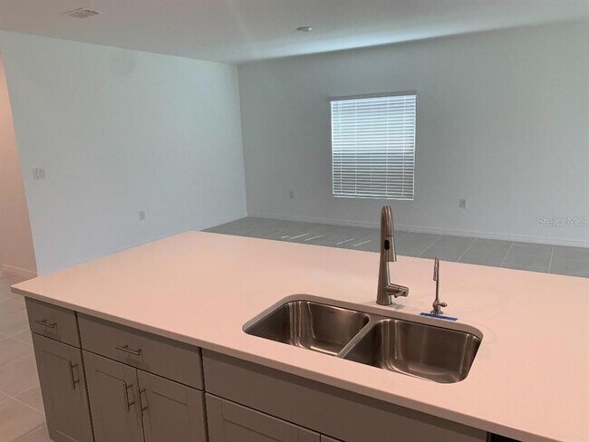 Building Photo - 5586 Tranquila Ln
