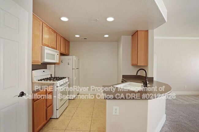 Building Photo - 6551 Hearthstone Cir