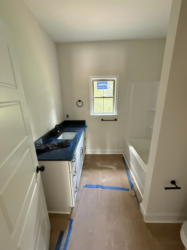 Building Photo - 131 Kennel Rd
