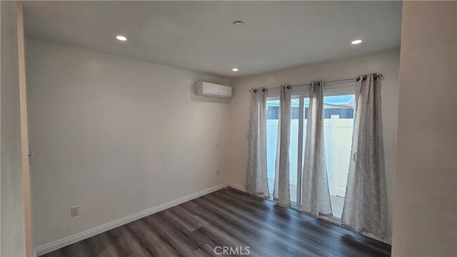 Building Photo - 1203 W Shorb St