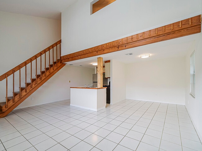 Building Photo - 8520 U.S. Rte 1