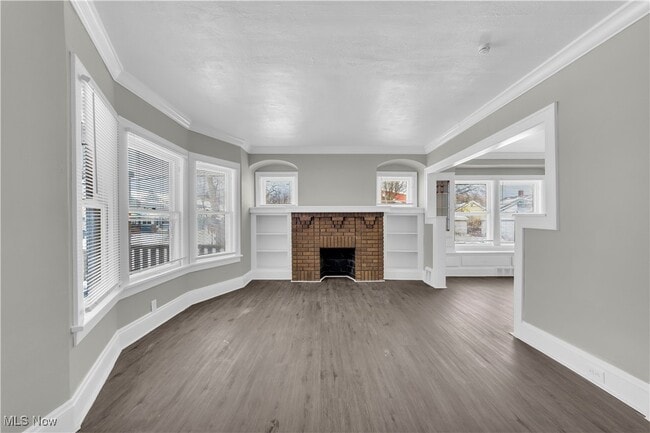 Building Photo - 3219 W 116th St