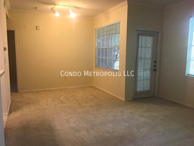 Building Photo - 2612 Robert Trent Jones Dr