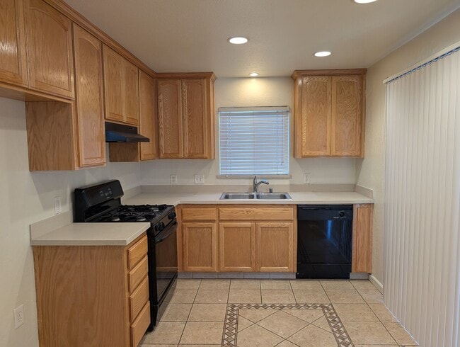 Building Photo - Updated home featuring a nice floor plan a...