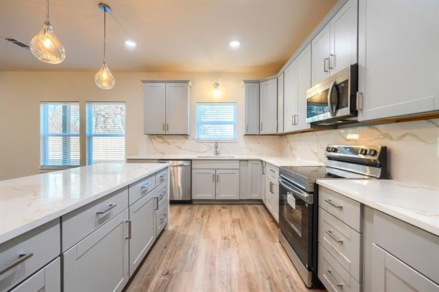 Building Photo - 1115 Bell St