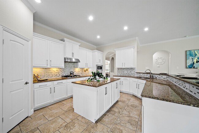 Building Photo - 27910 Wedgeoak Ct
