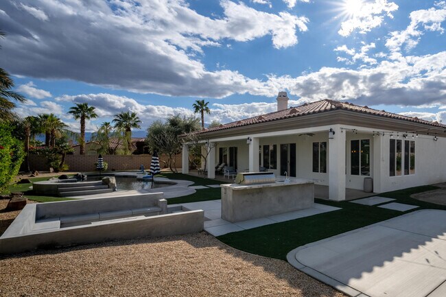 Building Photo - 49392 Hohokam River St