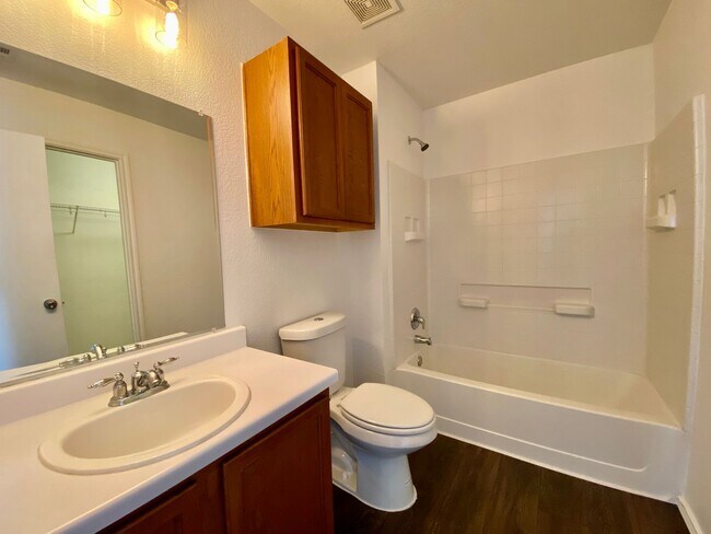 Building Photo - 6608 Ferrystone Pass