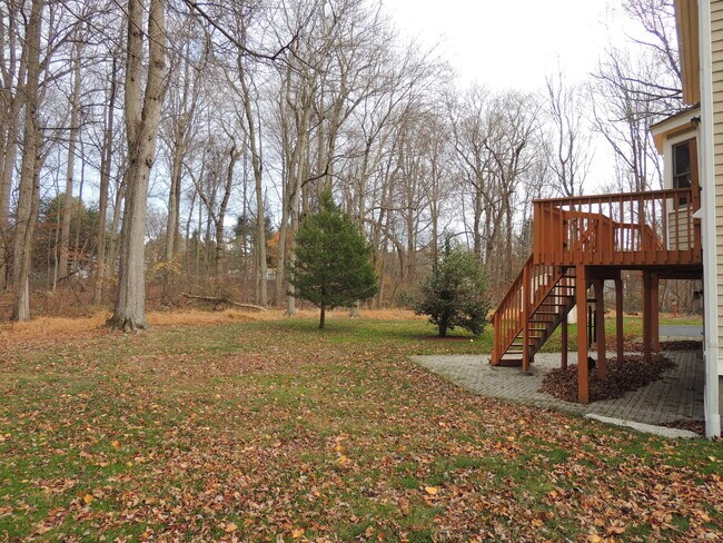 Building Photo - 12 Cardinal Ln