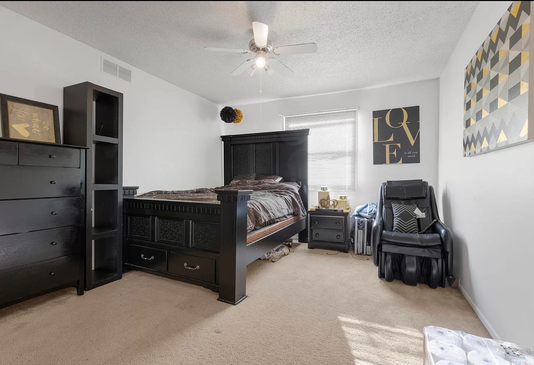 Building Photo - 6031 Boxwood Dr