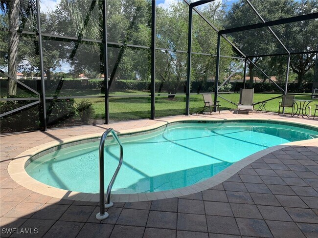 Building Photo - 2065 Isla De Palma Cir