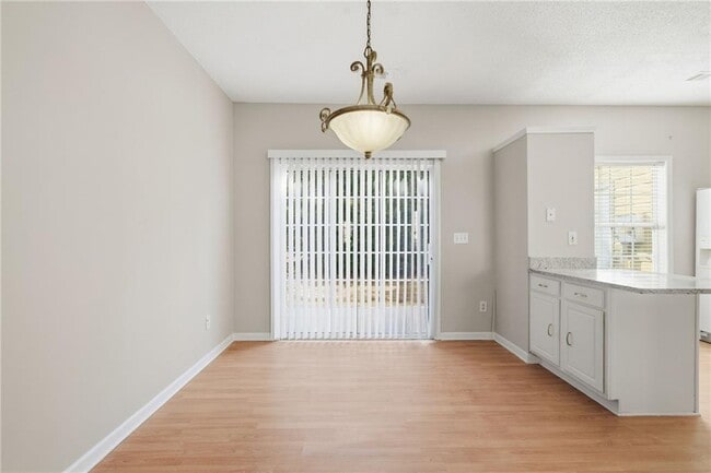 Building Photo - 4645 Valais Ct
