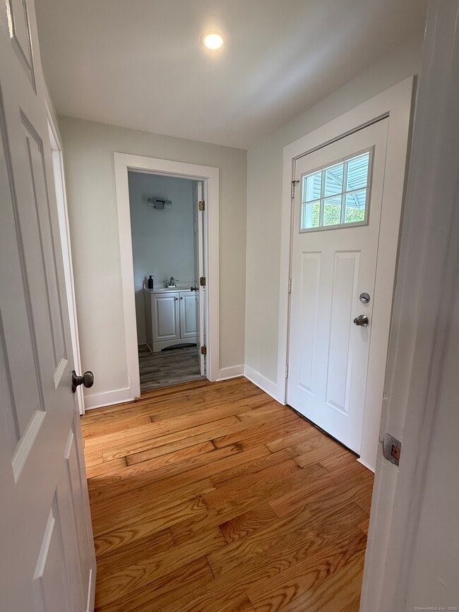 Building Photo - 30 Olds St