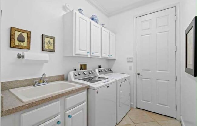 Building Photo - 9600 Crooked Stick Ln