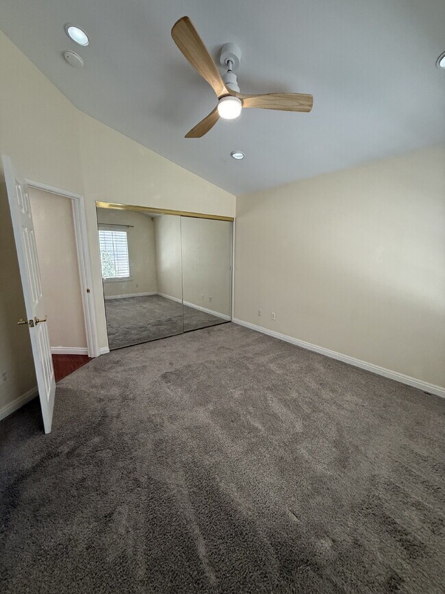 Building Photo - Beautiful 3-Bedroom 2 bathroom in the Heart of Pleasanton!