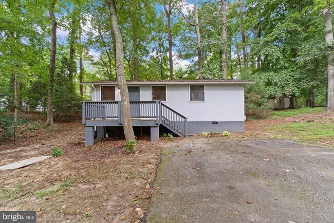 Building Photo - 11585 Tomahawk Trail