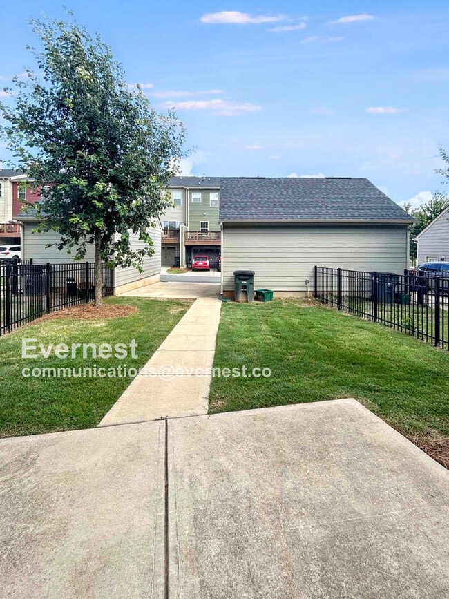Building Photo - 4123 Audubon Pk Dr