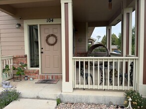Building Photo - 230 Carina Cir