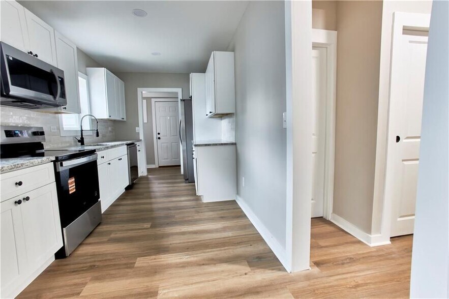 Building Photo - 1332 Thurgood St SW