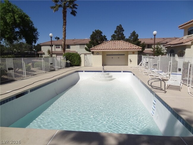 Building Photo - 1029 Allure Dr