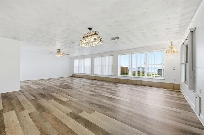 Building Photo - 6254 Alligator Lake Shore E